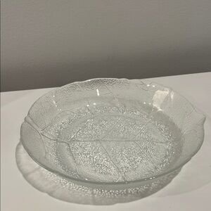 Elegant Clear Glass Leaf Plate